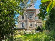 Maison 9 pièces 211 m²