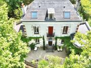 Maison 9 pièces 211 m²