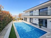 Maison 9 pièces 215 m²