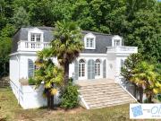 Maison 9 pièces 221 m²