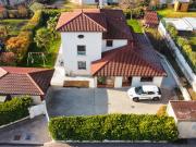 Maison 9 pièces 221 m²