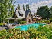 Maison 9 pièces 222 m²