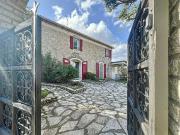 Maison 9 pièces 230 m²