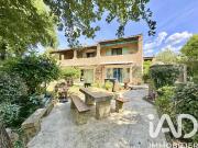 Maison 9 pièces 230 m²