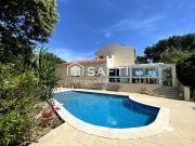 Maison 9 pièces 234 m²