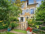 Maison 9 pièces 237 m²