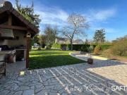 Maison 9 pièces 238 m²