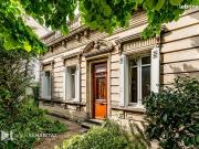 Maison 9 pièces 238 m²