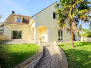 Maison 9 pièces 238 m²