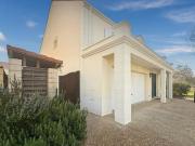 Maison 9 pièces 238 m²