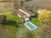 Maison 9 pièces 238 m²