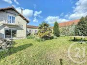 Maison 9 pièces 240 m²