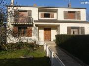 Maison 9 pièces 240 m²