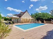 Maison 9 pièces 240 m²