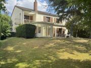 Maison 9 pièces 242 m²