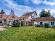 Maison 9 pièces 242 m²