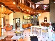 Maison 9 pièces 245 m²