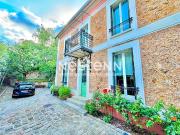 Maison 9 pièces 247 m²