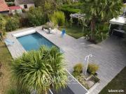 Maison 9 pièces 250 m²