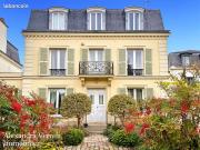 Maison 9 pièces 250 m²