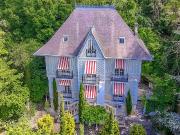 Maison 9 pièces 250 m²