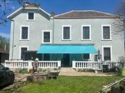 Maison 9 pièces 251 m²