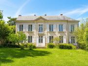 Maison 9 pièces 260 m²