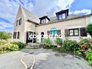 Maison 9 pièces 264 m²