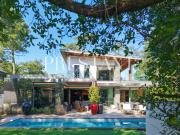 Maison 9 pièces 265 m²