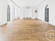 Maison 9 pièces 265 m²