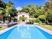 Maison 9 pièces 275 m²