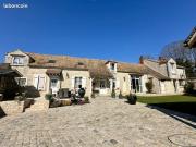 Maison 9 pièces 278 m²