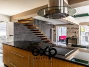 Maison 9 pièces 285 m²