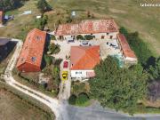 Maison 9 pièces 286 m²