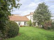 Maison 9 pièces 290 m²