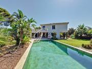 Maison 9 pièces 300 m²