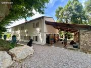 Maison 9 pièces 300 m²