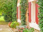 Maison 9 pièces 301 m²