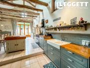 Maison 9 pièces 302 m²