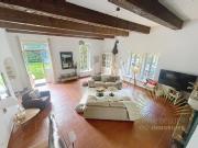 Maison 9 pièces 302 m²