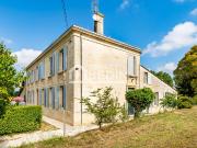 Maison 9 pièces 303 m²