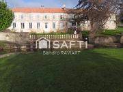 Maison 9 pièces 305 m²