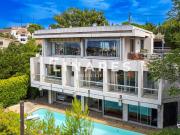 Maison 9 pièces 313 m²