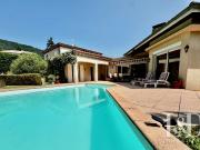 Maison 9 pièces 313 m²