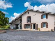 Maison 9 pièces 320 m²