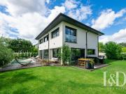 Maison 9 pièces 320 m²