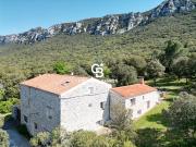 Maison 9 pièces 325 m²