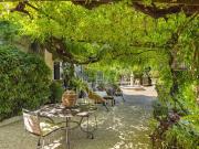 Maison 9 pièces 325 m²