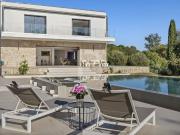 Maison 9 pièces 326 m²