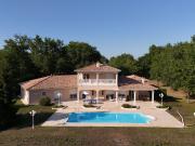 Maison 9 pièces 336 m²